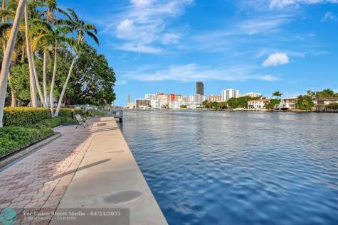 21205 Yacht Club Drive Aventura FL 33180