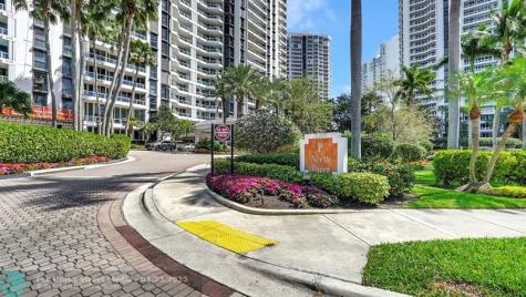 21205 Yacht Club Drive Aventura FL 33180