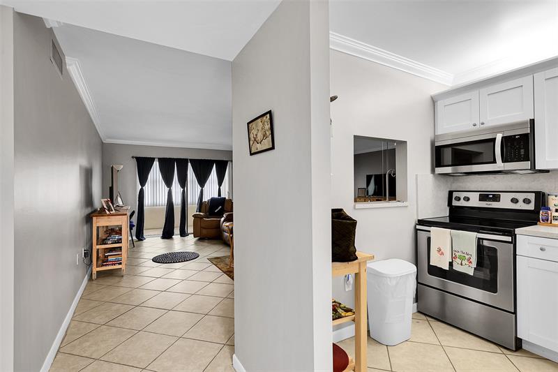 8861 Sunrise Lakes Boulevard Sunrise FL 33322