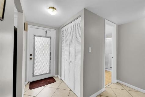 8861 Sunrise Lakes Boulevard Sunrise FL 33322