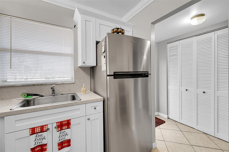 8861 Sunrise Lakes Boulevard Sunrise FL 33322