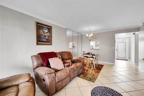 8861 Sunrise Lakes Boulevard Sunrise FL 33322