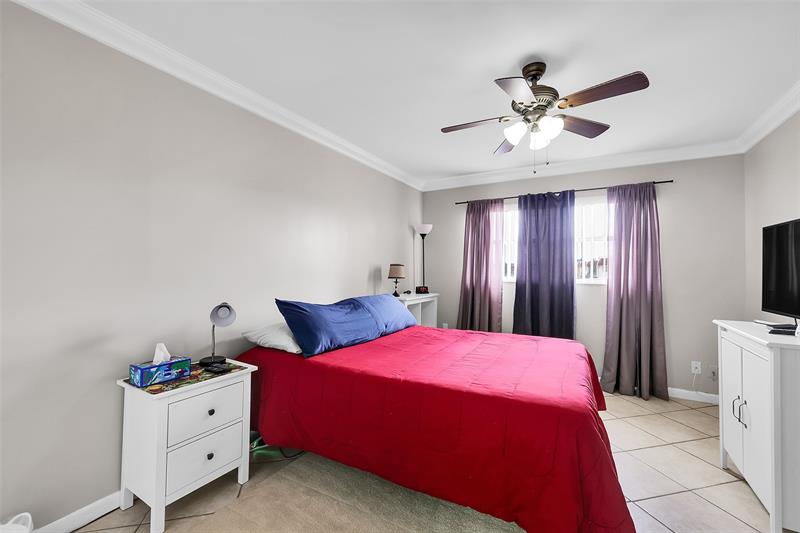 8861 Sunrise Lakes Boulevard Sunrise FL 33322