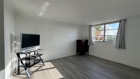 406 NW 68th Avenue Plantation FL 33317