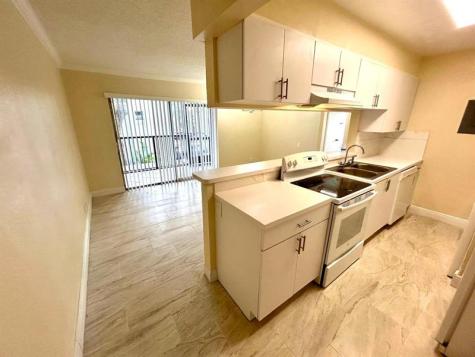 4463 Treehouse Lane Tamarac FL 33319