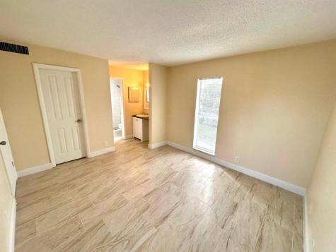 4463 Treehouse Lane Tamarac FL 33319