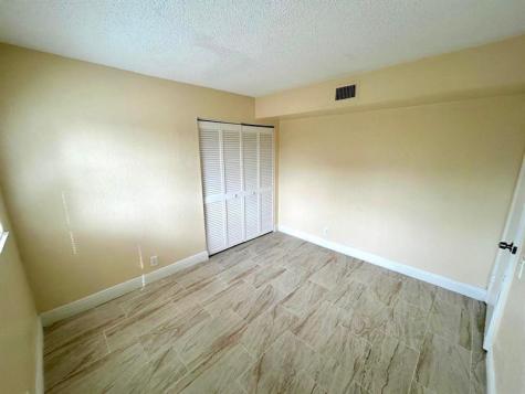 4463 Treehouse Lane Tamarac FL 33319