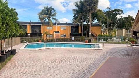 4463 Treehouse Lane Tamarac FL 33319