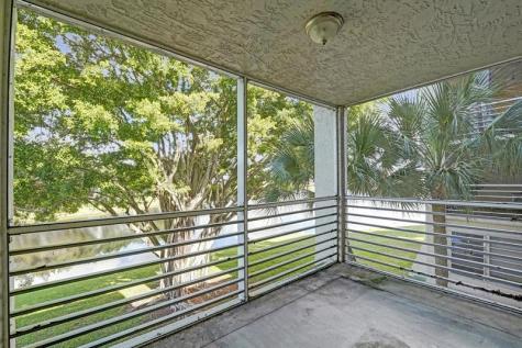 9235 Lagoon Place Davie FL 33324