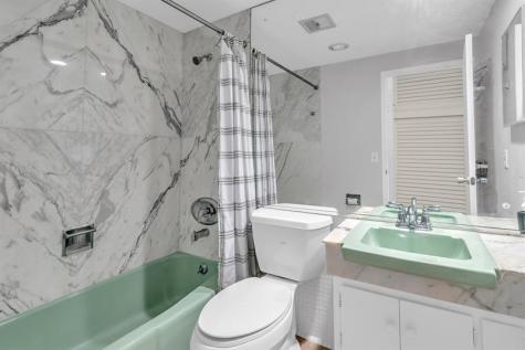 3300 NE 36th Street Fort Lauderdale FL 33308