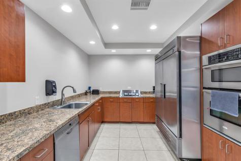 3300 NE 36th Street Fort Lauderdale FL 33308