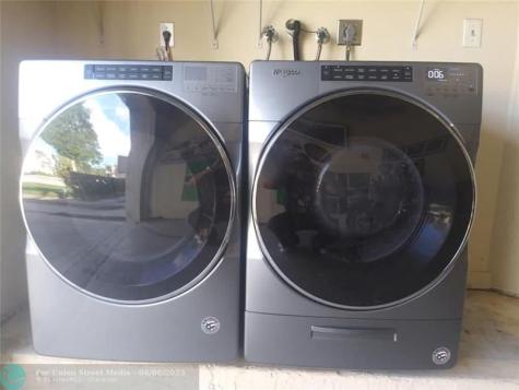 1668 Cypress Pointe Drive Coral Springs FL 33071