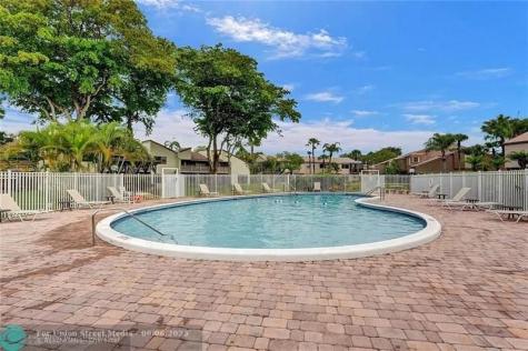 1668 Cypress Pointe Drive Coral Springs FL 33071