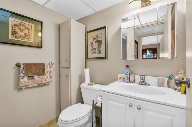 220 Flanders E Delray Beach FL 33484