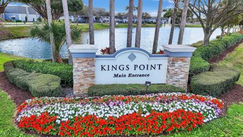 220 Flanders E Delray Beach FL 33484
