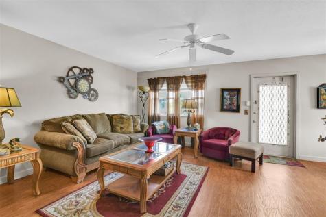 220 Flanders E Delray Beach FL 33484