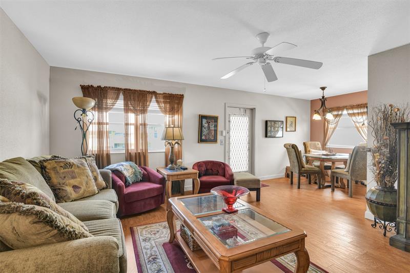 220 Flanders E Delray Beach FL 33484