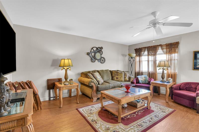 220 Flanders E Delray Beach FL 33484