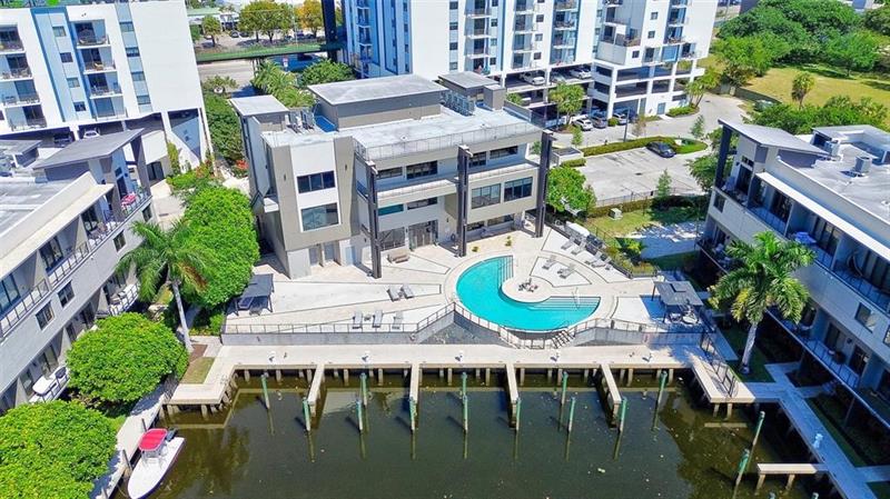 462 SE 1st Circle Pompano Beach FL 33060