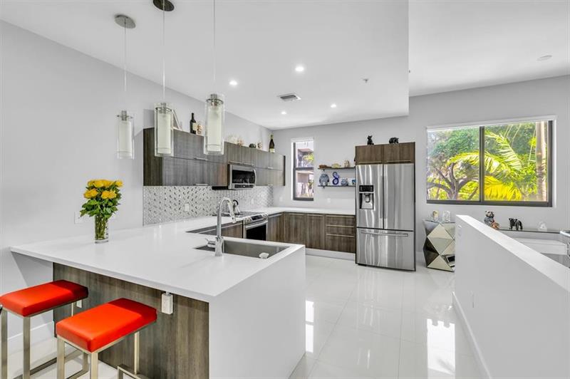 462 SE 1st Circle Pompano Beach FL 33060