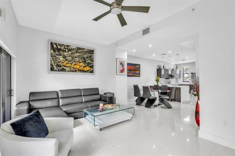 462 SE 1st Circle Pompano Beach FL 33060