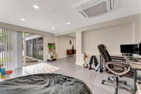 3501 Keyser Avenue Hollywood FL 33021