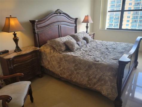 2401 S Ocean Drive Hollywood FL 33019