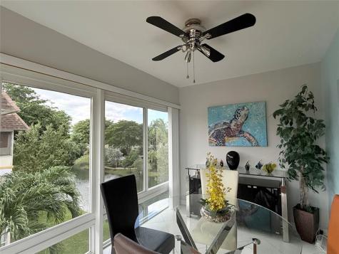 5171 W Oakland Park Boulevard Lauderdale Lakes FL 33313