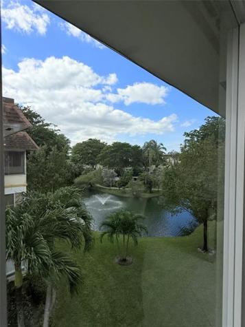 5171 W Oakland Park Boulevard Lauderdale Lakes FL 33313