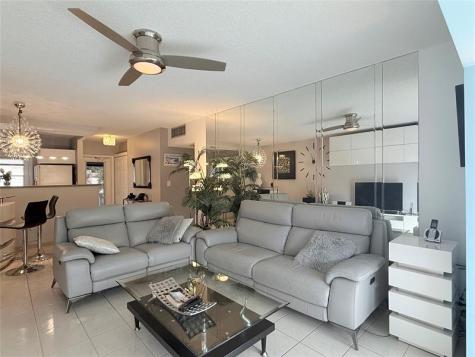5171 W Oakland Park Boulevard Lauderdale Lakes FL 33313