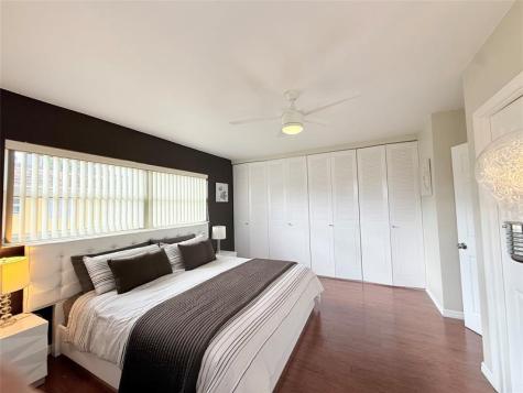 5171 W Oakland Park Boulevard Lauderdale Lakes FL 33313