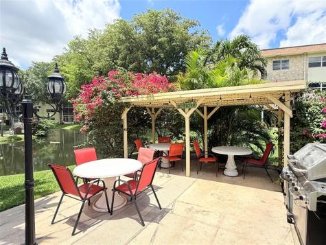 5171 W Oakland Park Boulevard Lauderdale Lakes FL 33313