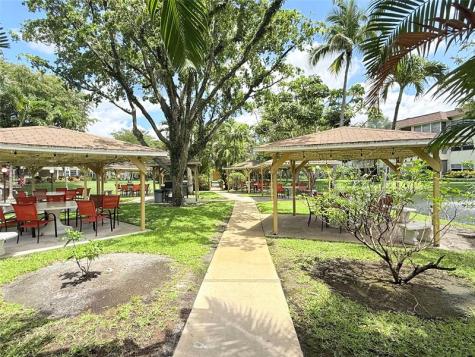 5171 W Oakland Park Boulevard Lauderdale Lakes FL 33313