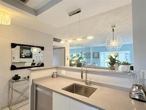 5171 W Oakland Park Boulevard Lauderdale Lakes FL 33313