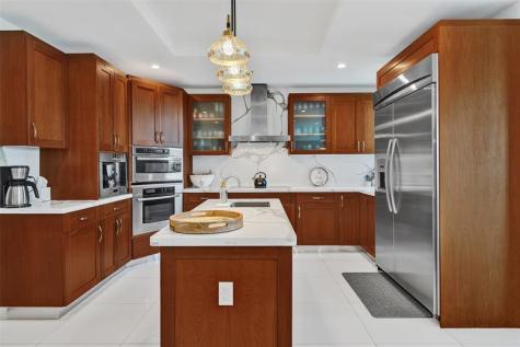 516 Hendricks Isle Fort Lauderdale FL 33301