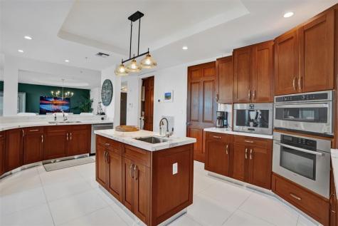 516 Hendricks Isle Fort Lauderdale FL 33301
