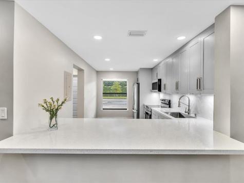 1381 NW 99th Avenue Pembroke Pines FL 33024