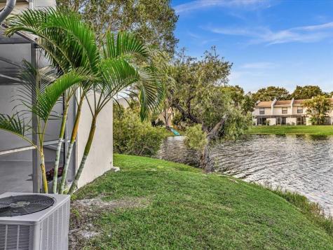 1381 NW 99th Avenue Pembroke Pines FL 33024