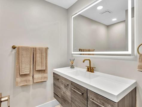 1381 NW 99th Avenue Pembroke Pines FL 33024