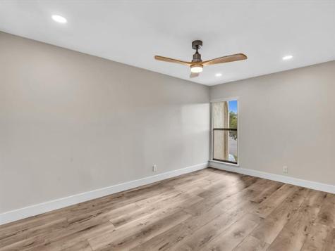 1381 NW 99th Avenue Pembroke Pines FL 33024