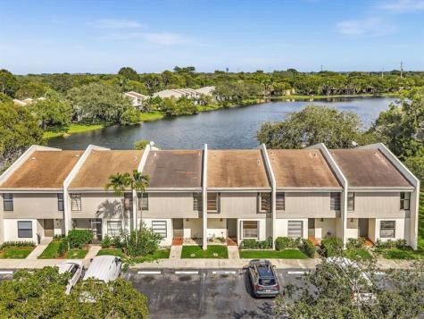 1381 NW 99th Avenue Pembroke Pines FL 33024