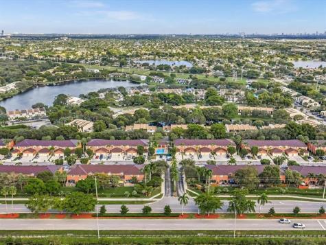 1381 NW 99th Avenue Pembroke Pines FL 33024