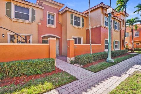 2315 Clipper Place Fort Lauderdale FL 33312