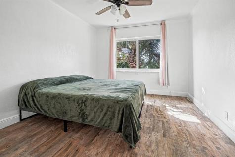 2851 E Golf Boulevard Pompano Beach FL 33064