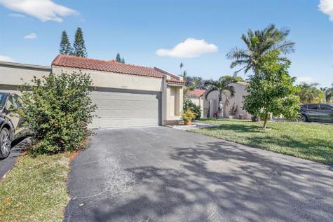 16807 Patio Village Lane Weston FL 33326