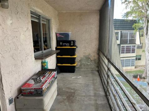 9080 Lime Bay Tamarac FL 33312