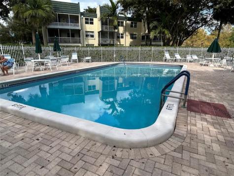 9080 Lime Bay Tamarac FL 33312
