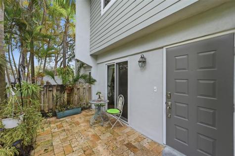 705 NE 1st Street Fort Lauderdale FL 33301