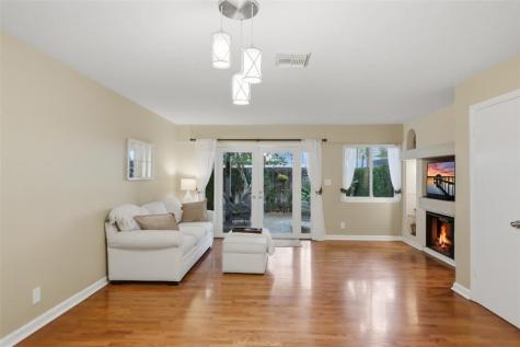 705 NE 1st Street Fort Lauderdale FL 33301