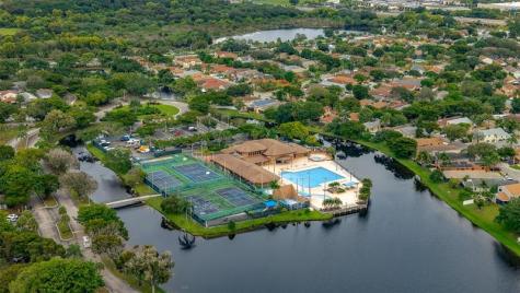 2300 NW 37th Avenue Coconut Creek FL 33066